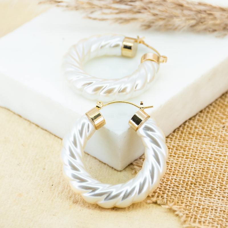 Ivory - Classy hoops