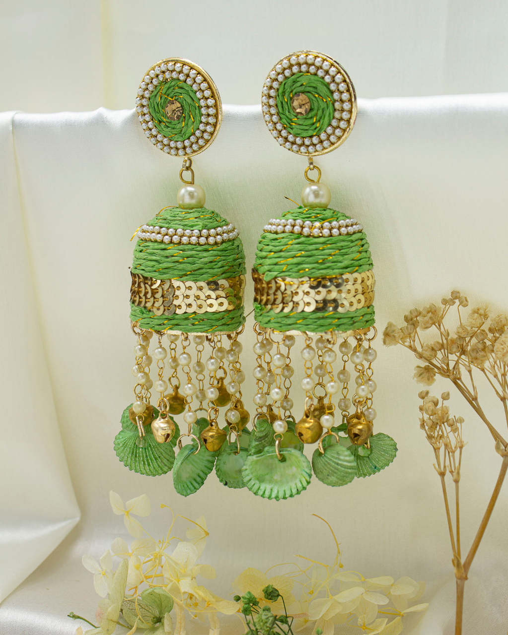 Raabta - Shell Fitting earrings